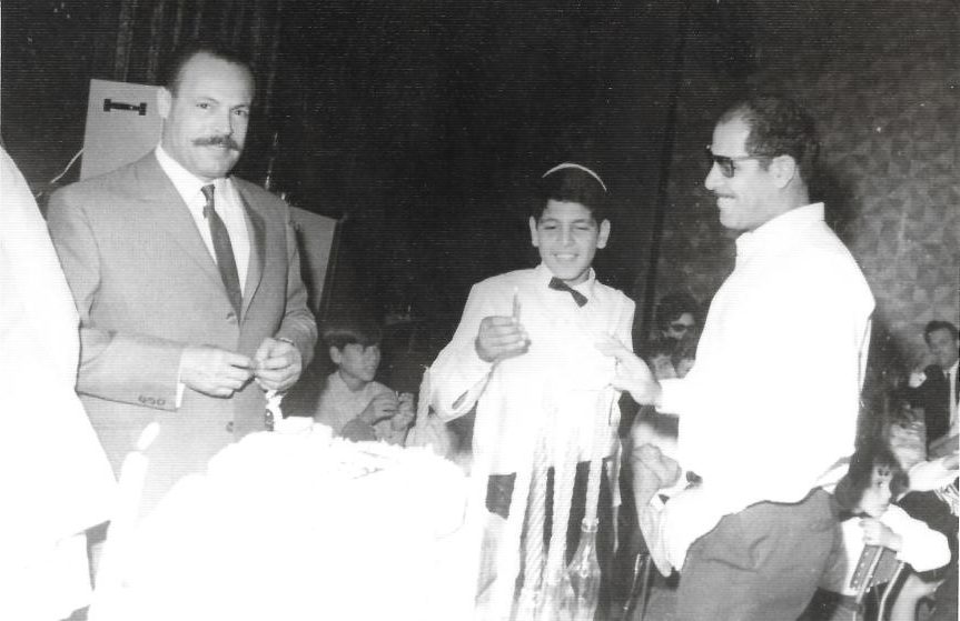 תמונה מתוך הספר — לזכרם