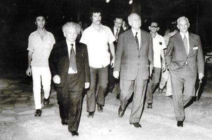 תמונה מתוך 'החוף השקט'