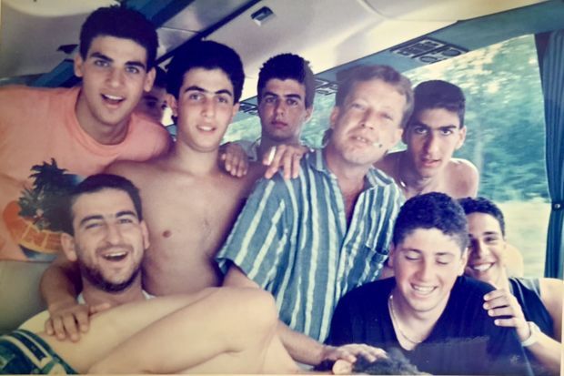 נעורים ובַּחֲרוּת